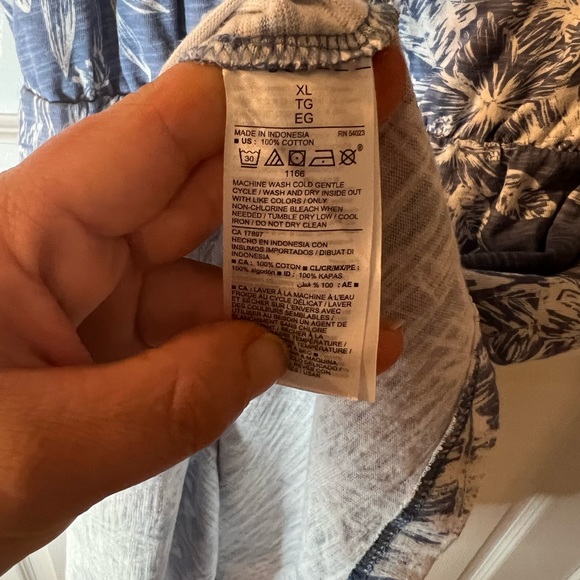 Old Navy XL Blue Floral Dress with adjustable straps - Picture 12 of 12